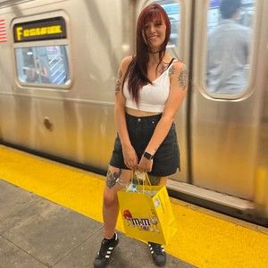 Meet your Posher, Daniela